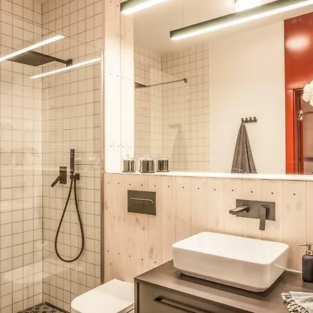 Apartman Mazurska 110 *